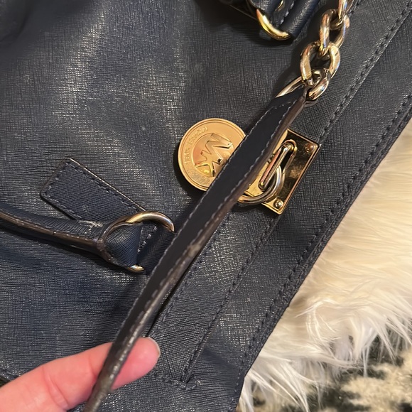 Michael Michael Kors Women's Hamilton Saffiano Leather Medium Satchel, Navy - Picture 7 of 7